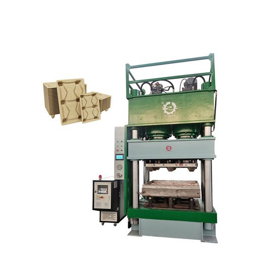 Macchina per la produzione di blocchi di pallet in legno